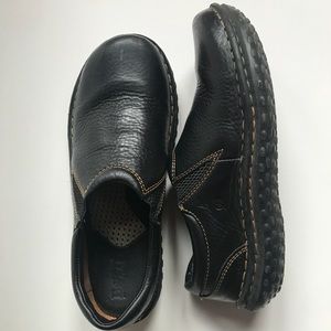 Born slip on shoes size 8 black